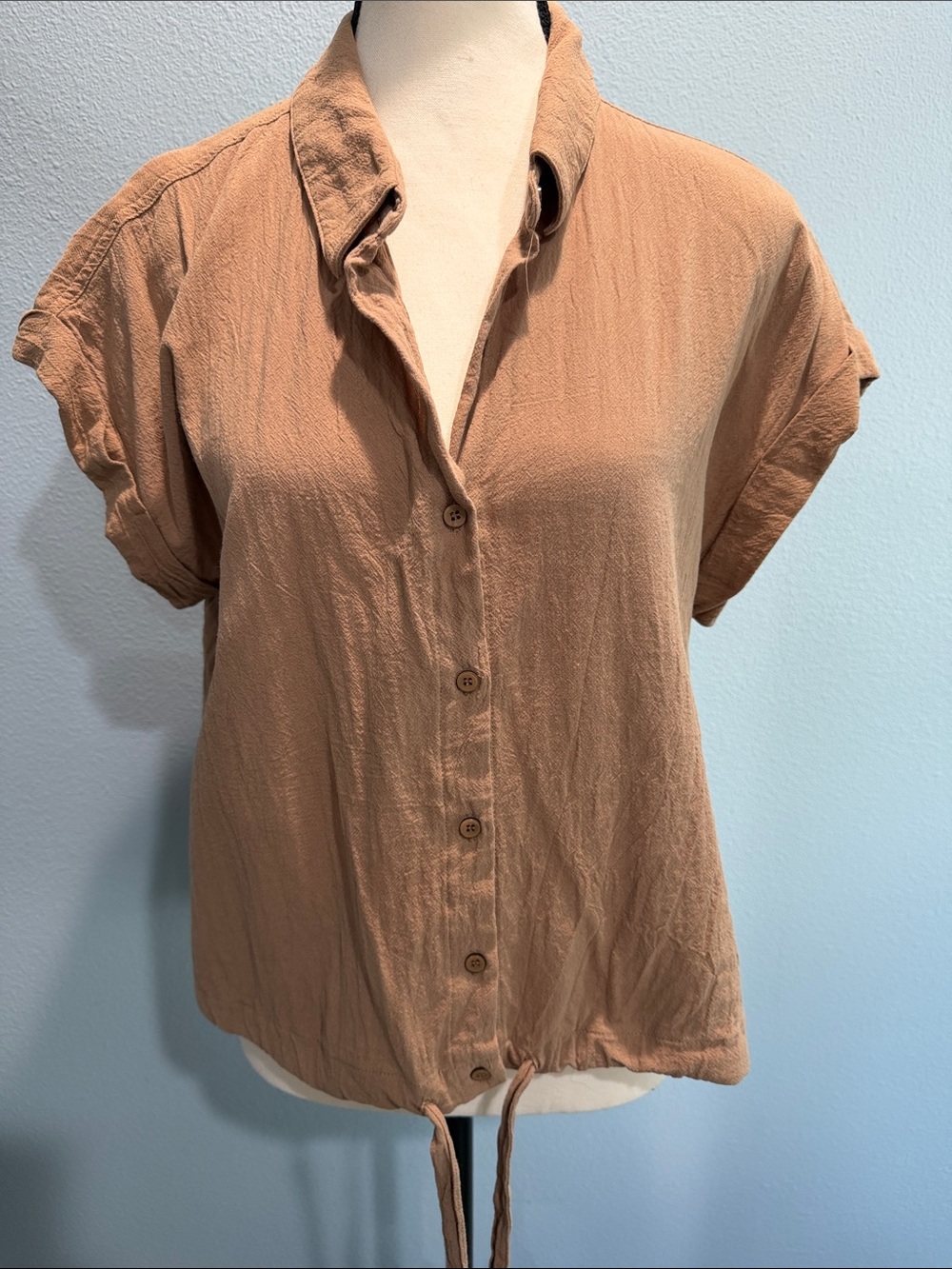 Mustard Seed Short-Sleeve Button-Down Tie-Hem Top - Rust Tan